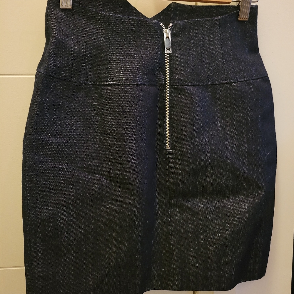 Aritzia denim skirt